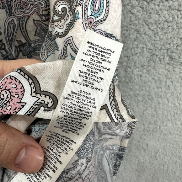 Chicos Button Up Top Womens 0 XS Paisley Long Sleeve No Iron Boho Career Office - Picture 7 of 7